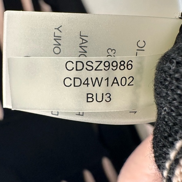 Calvin Klein Women’s Long Sleeve Knit Sweater Dress Size Medium Black Tan - Picture 6 of 6